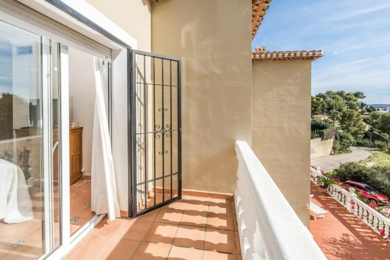 6 bedroom Villa for sale