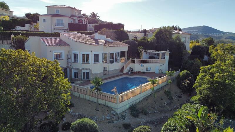 4 bedroom Villa for sale