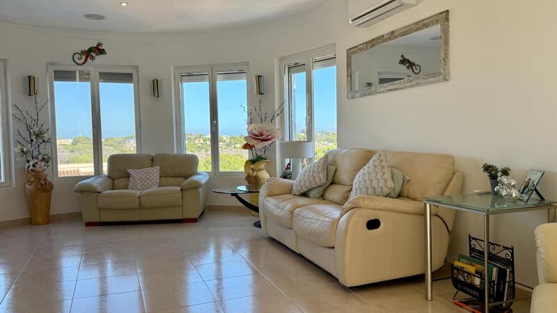 4 bedroom Villa for sale