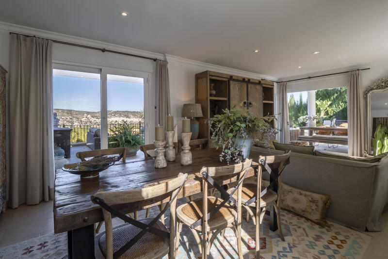 4 Schlafzimmer Villa zu verkaufen 4 Schlafzimmer Villa zu verkaufen