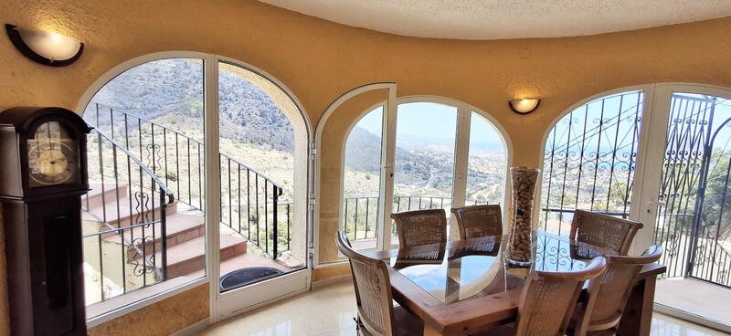 3 bedroom Villa for sale