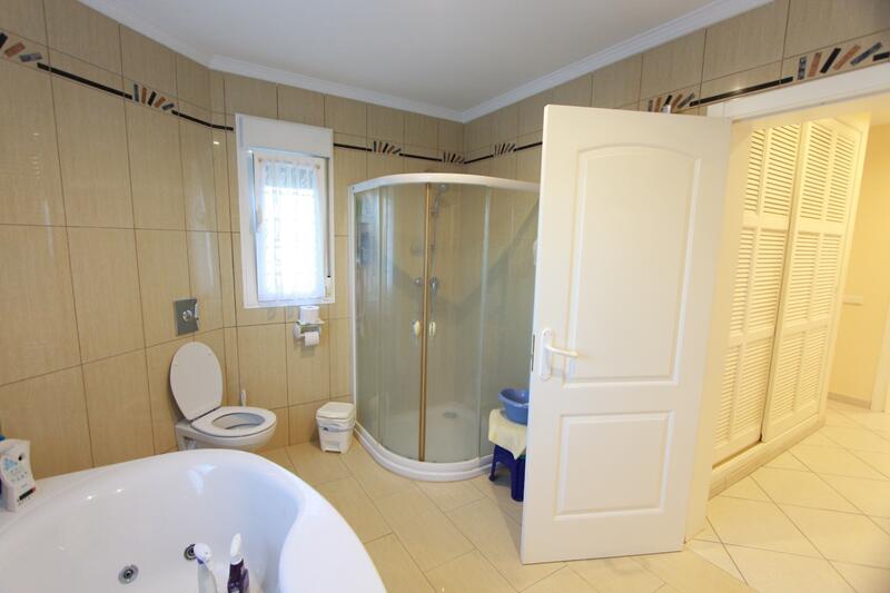 4 bedroom Villa for sale