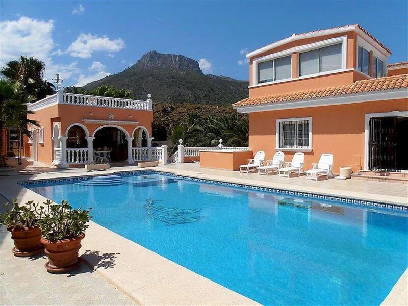 Villa till salu i Calpe, Alicante