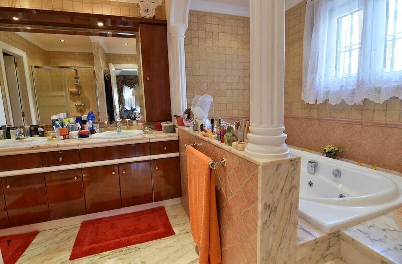 5 soverom Villa til salgs