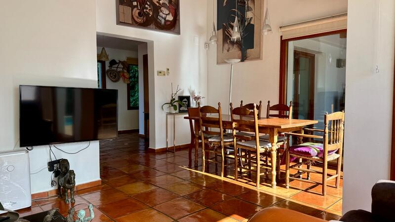 5 Schlafzimmer Villa zu verkaufen 5 Schlafzimmer Villa zu verkaufen