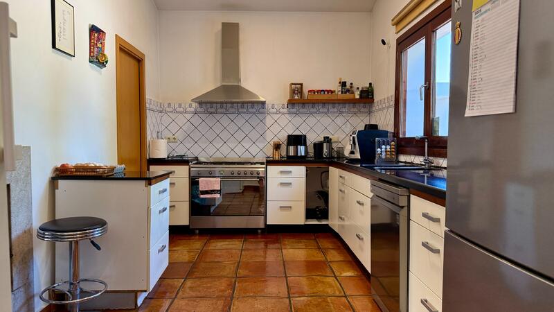 5 Schlafzimmer Villa zu verkaufen 5 Schlafzimmer Villa zu verkaufen