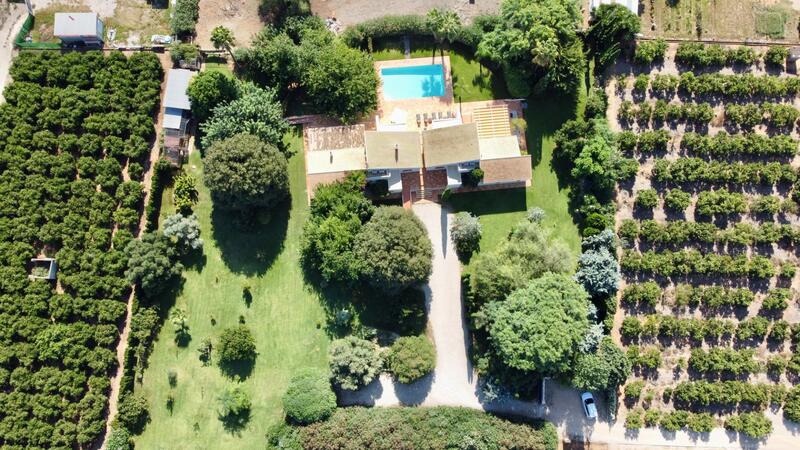 5 Schlafzimmer Villa zu verkaufen 5 Schlafzimmer Villa zu verkaufen