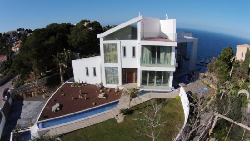 5 bedroom Villa for sale