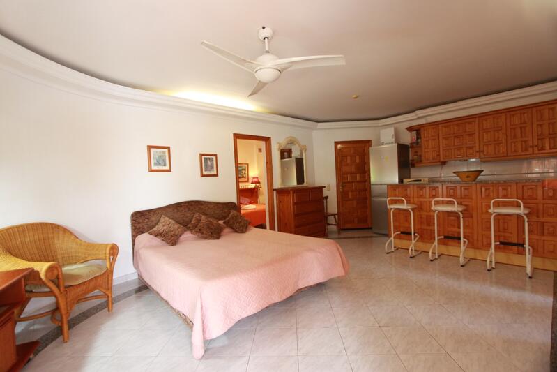 6 bedroom Villa for sale