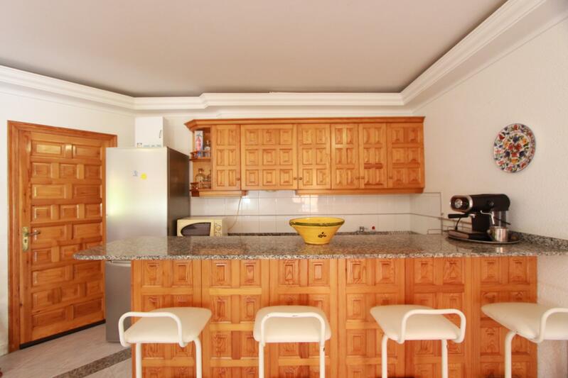 6 bedroom Villa for sale