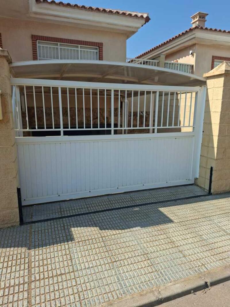 3 sovrum Villa till salu