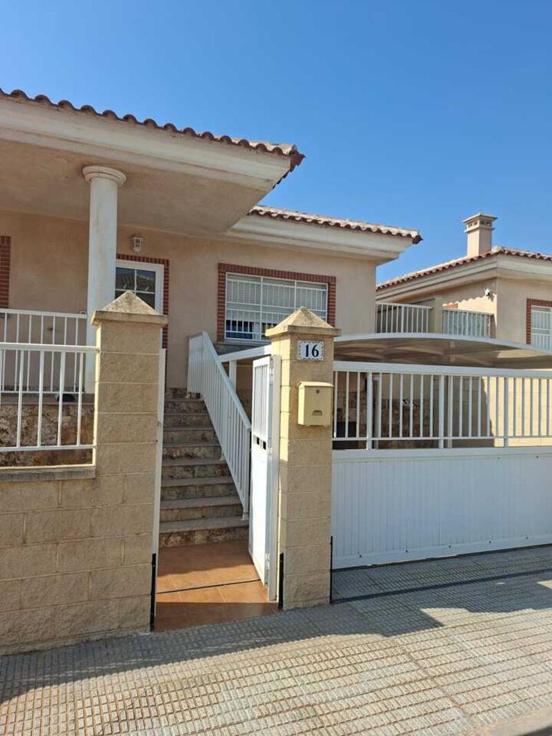 3 sovrum Villa till salu