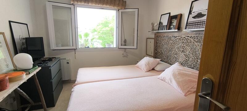 2 bedroom Townhouse for sale