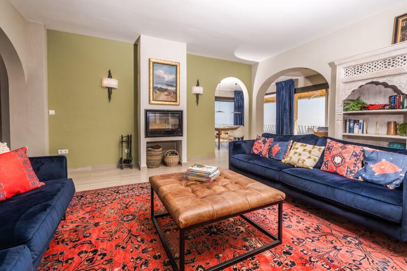 6 bedroom Villa for sale