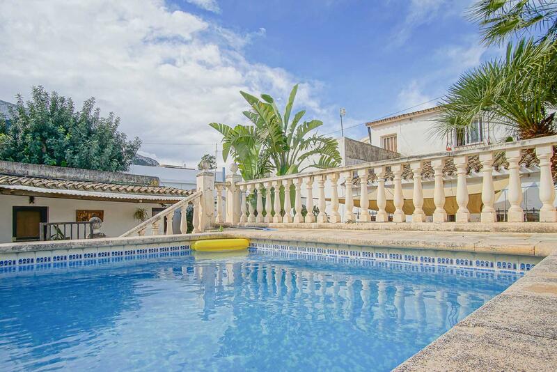 6 bedroom Villa for sale