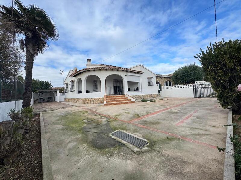 Villa for sale in Denia, Alicante