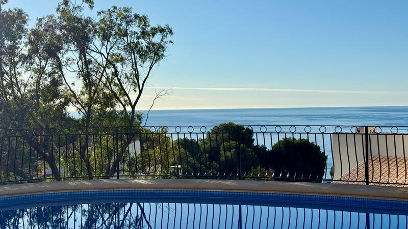 4 chambre Villa à vendre 4 chambre Villa à vendre