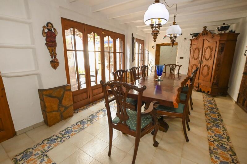 4 bedroom Commercial Property for sale