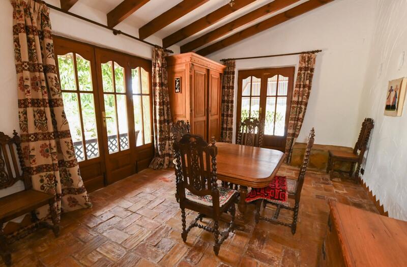 4 bedroom Commercial Property for sale