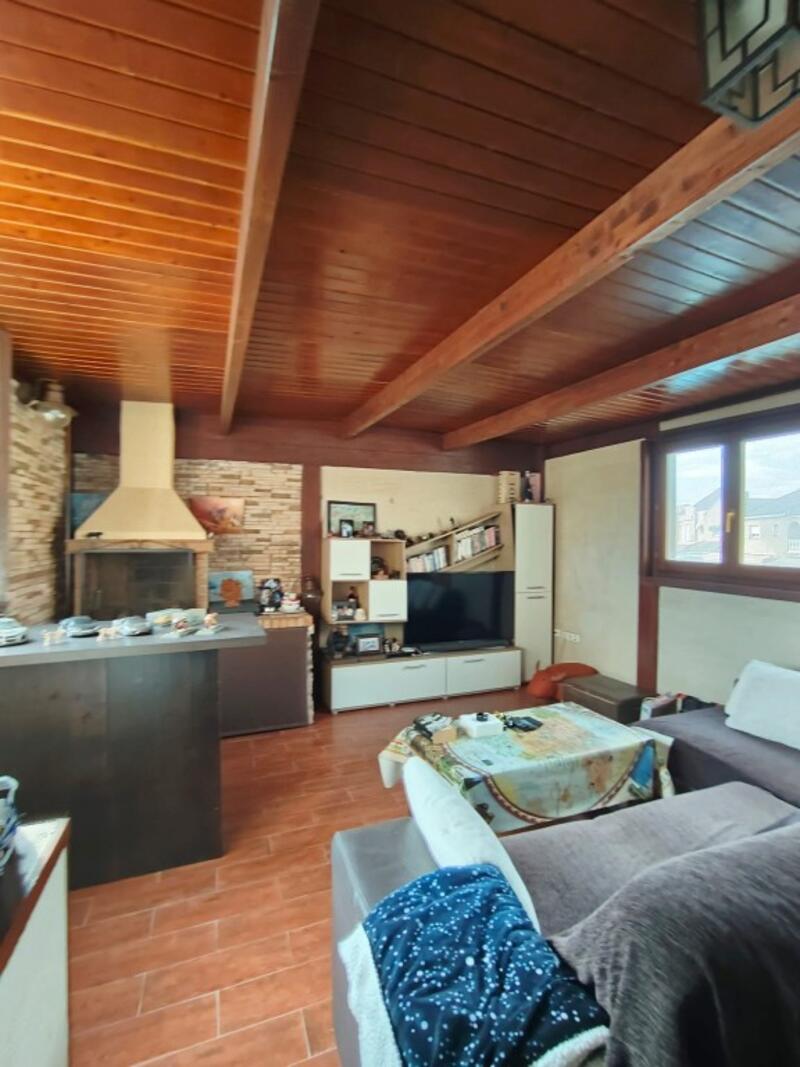 2 bedroom Duplex for sale