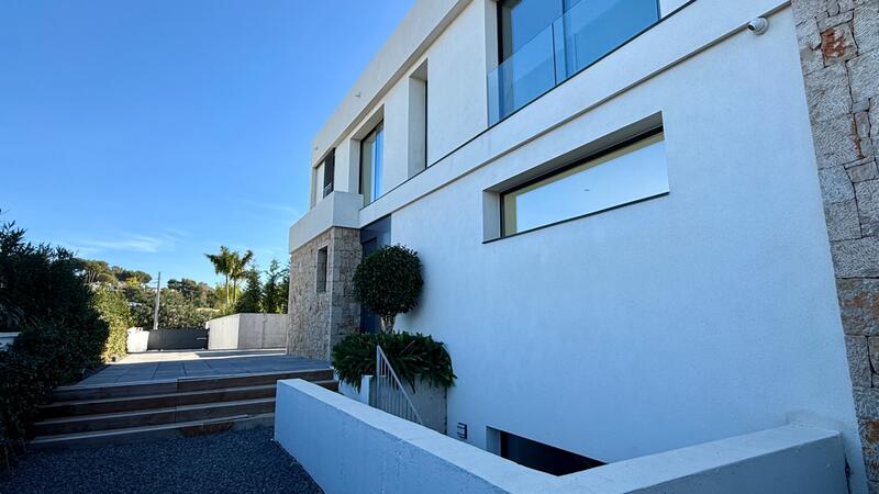 4 bedroom Villa for sale