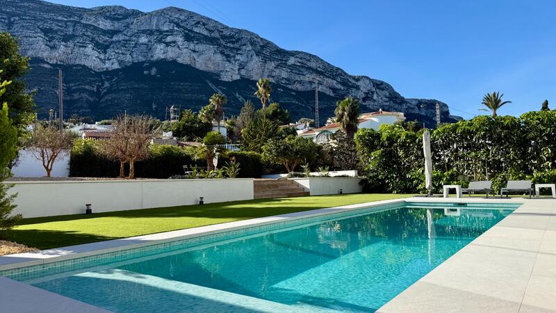 4 bedroom Villa for sale