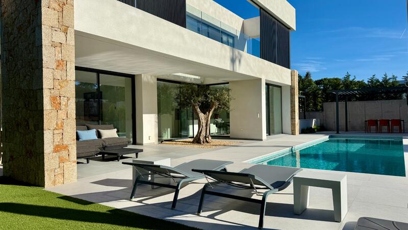 4 bedroom Villa for sale