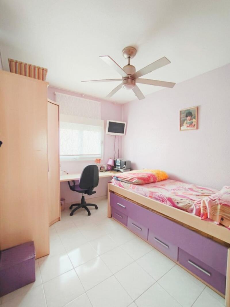 2 Schlafzimmer Duplex zu verkaufen