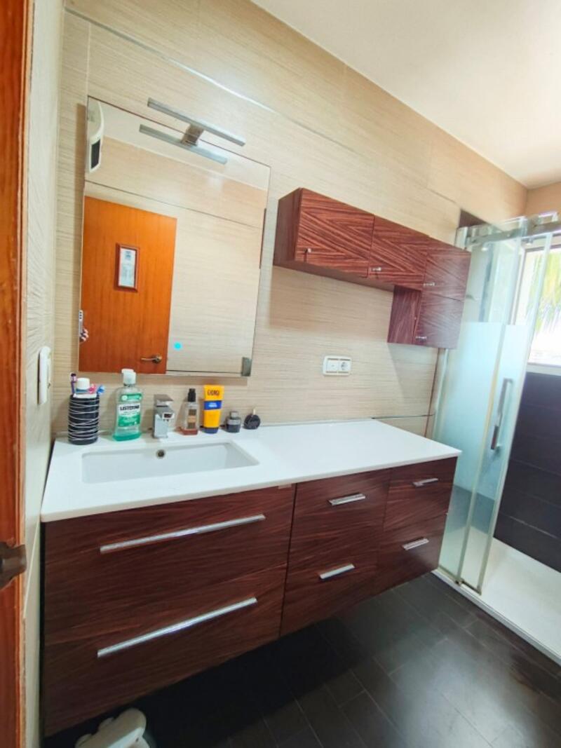 2 Schlafzimmer Duplex zu verkaufen