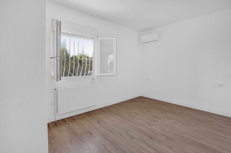 2 Schlafzimmer Villa zu verkaufen