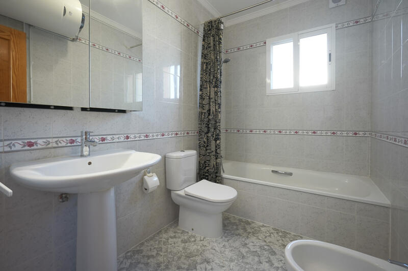 4 slaapkamer Villa Te koop