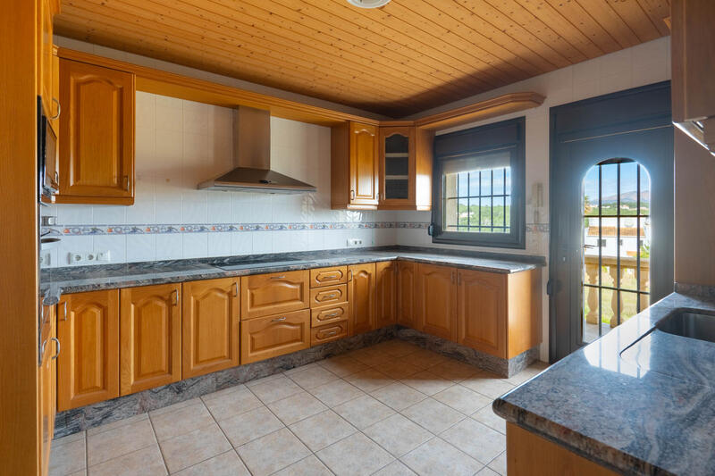 4 slaapkamer Villa Te koop