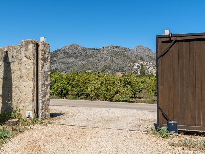 5 bedroom Villa for sale