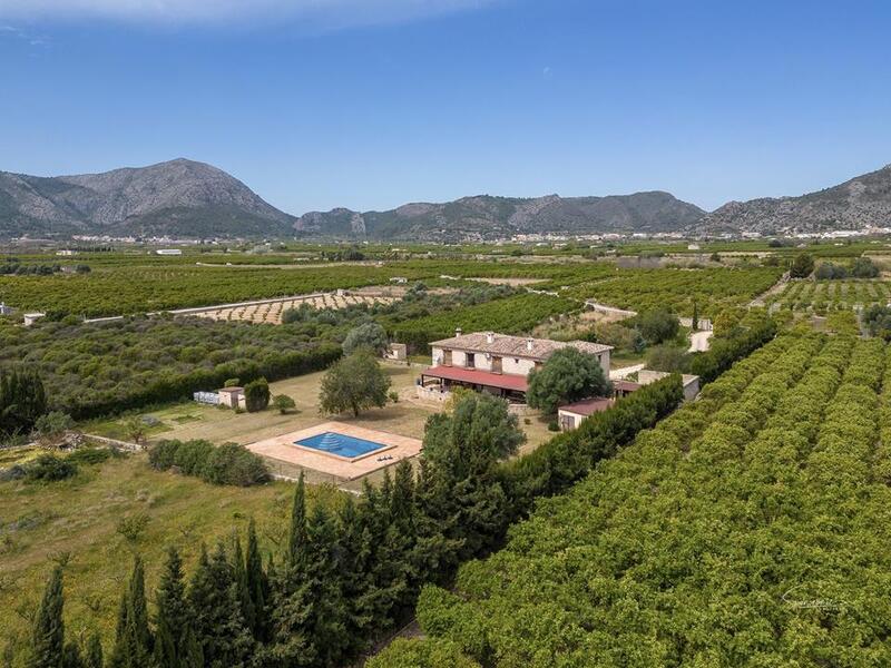 5 bedroom Villa for sale