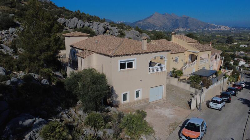 4 slaapkamer Villa Te koop