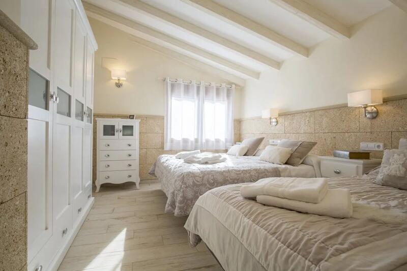 12 bedroom Villa for sale