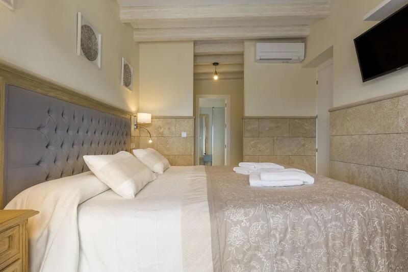 12 bedroom Villa for sale