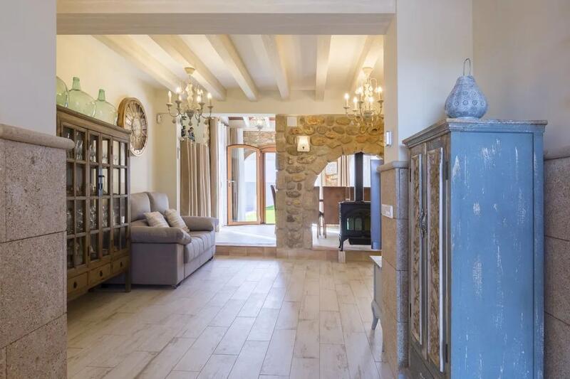 12 bedroom Villa for sale