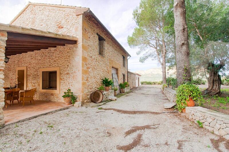 4 bedroom Country House for sale