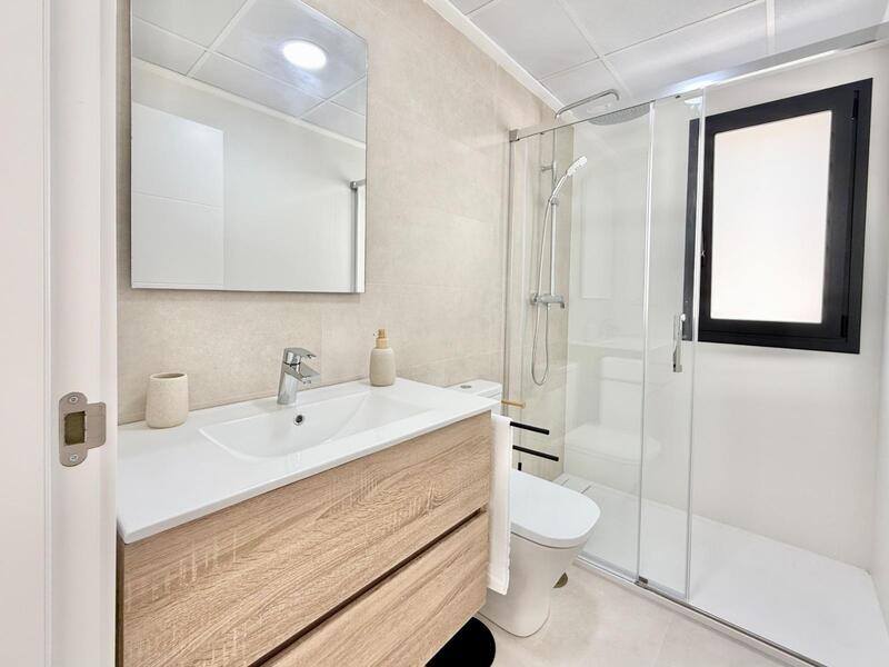 2 bedroom Townhouse for sale