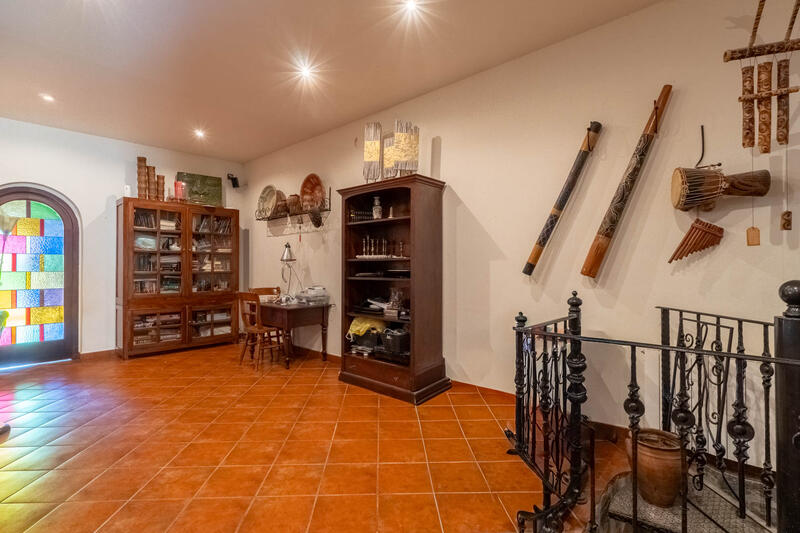 5 bedroom Villa for sale