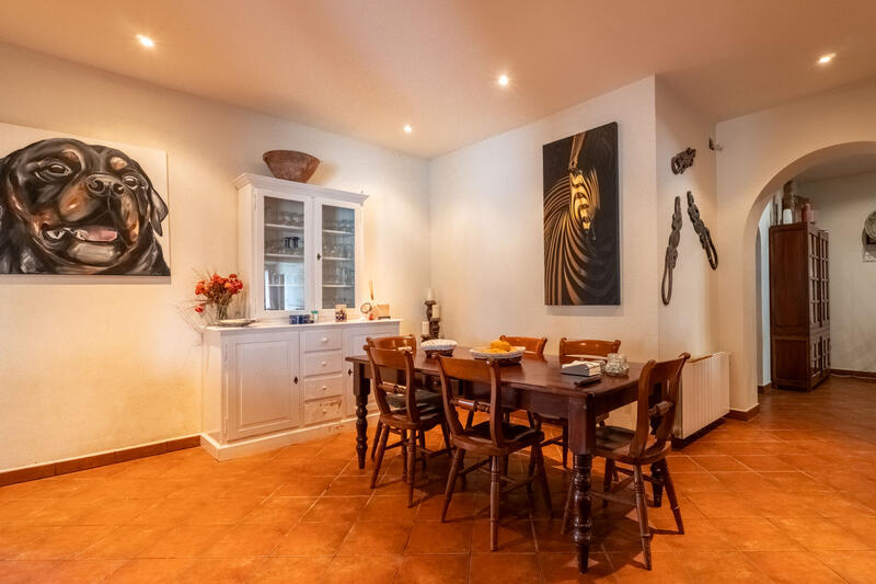 5 bedroom Villa for sale