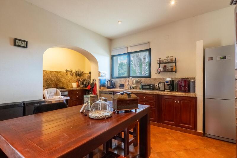 5 bedroom Villa for sale