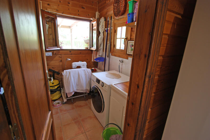 3 спальная комната вилла продается