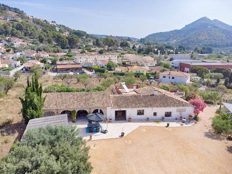 4 Cuarto Casa de Campo en venta