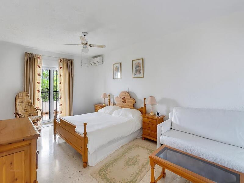 5 спальная комната вилла продается