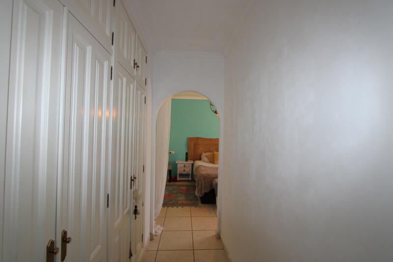 9 bedroom Villa for sale