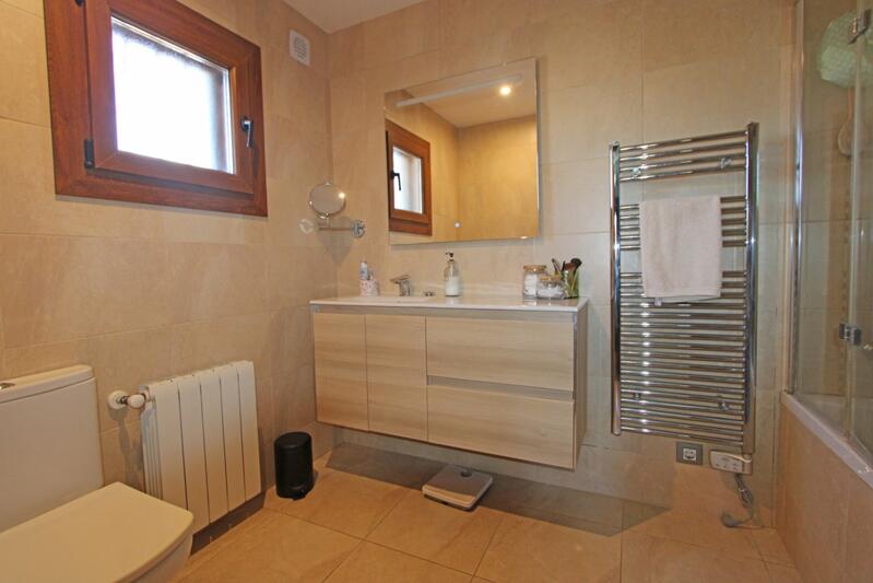 4 slaapkamer Villa Te koop