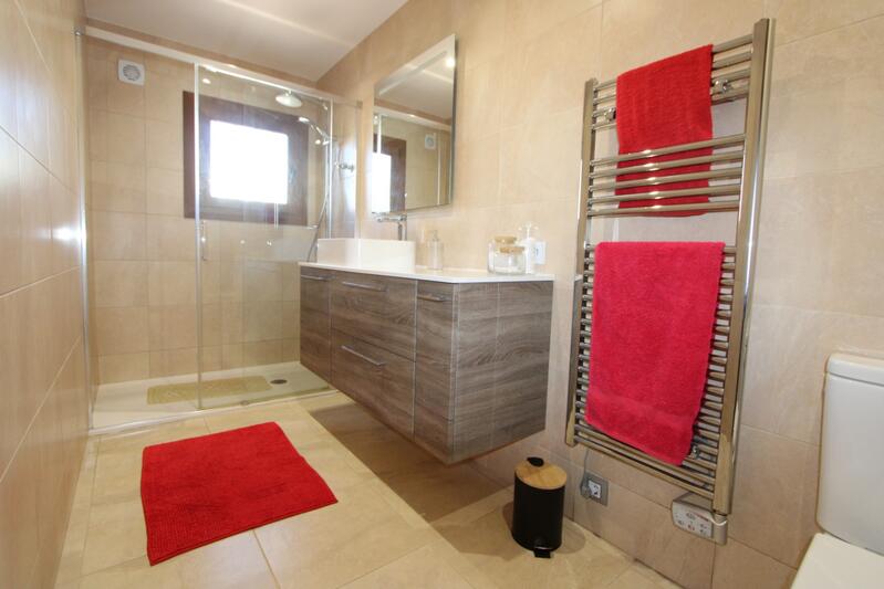 4 slaapkamer Villa Te koop