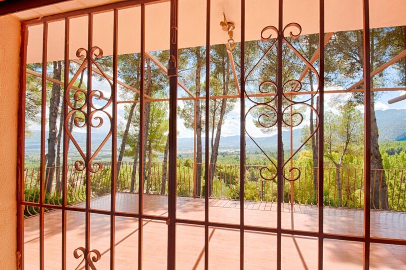 4 bedroom Country House for sale